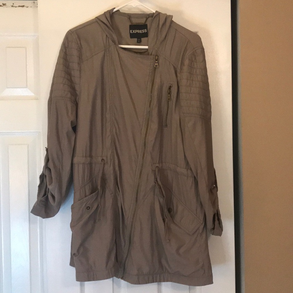 Lightweight coat